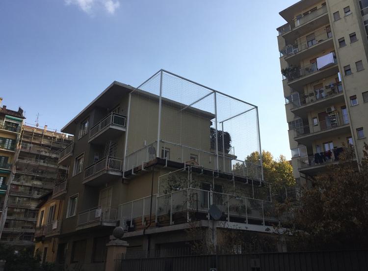 Recinzione alza / abbassa su terrazzo