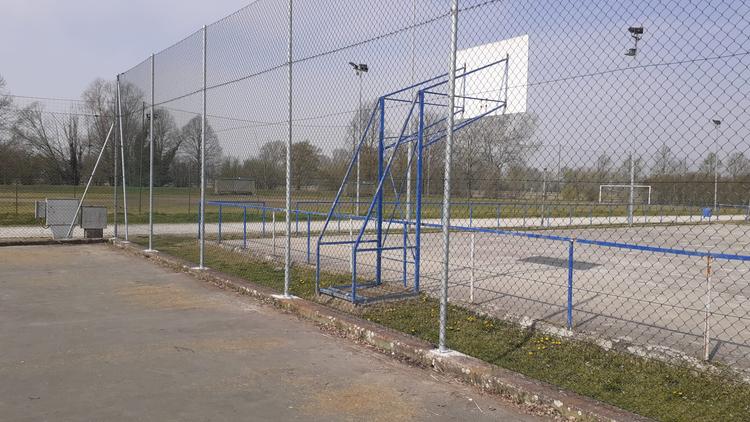 Rifacimento campo tennis