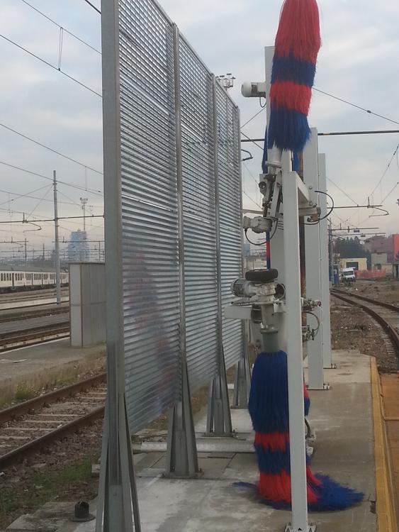 Protezione per autolavaggio treni