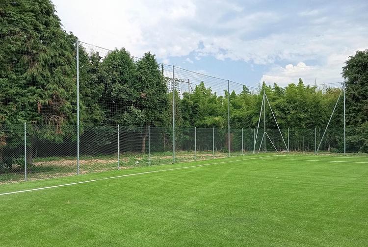 Recinzione per campo calcio a 8 