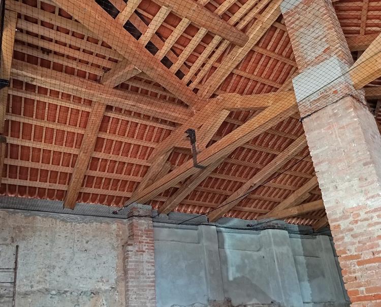 Rete di protezione per piccioni