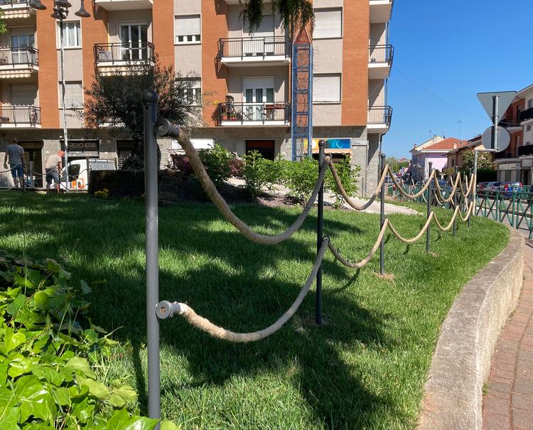 Recinzione in corda per giardinetti