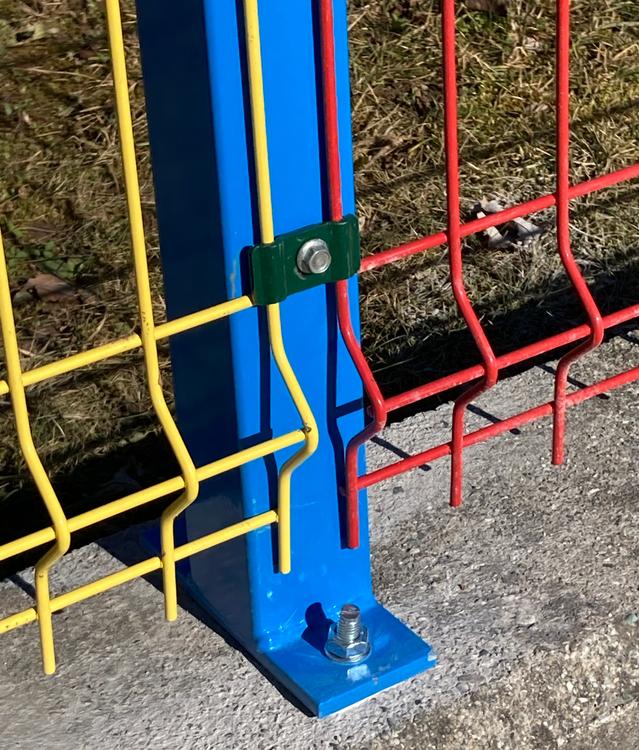 Recinzione parco giochi colorata