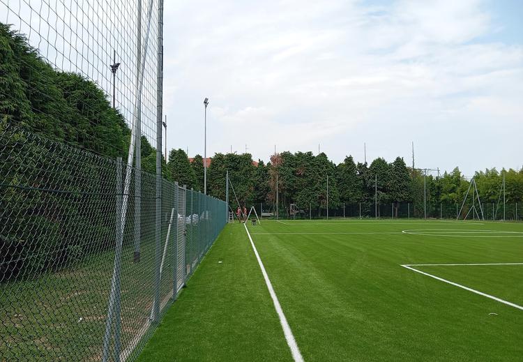 Recinzione per campo calcio a 8 