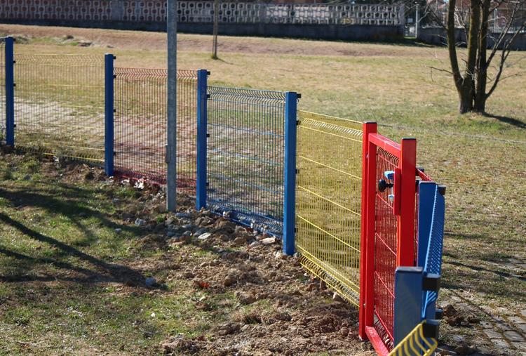 Recinzione a 3 colori per parco giochi