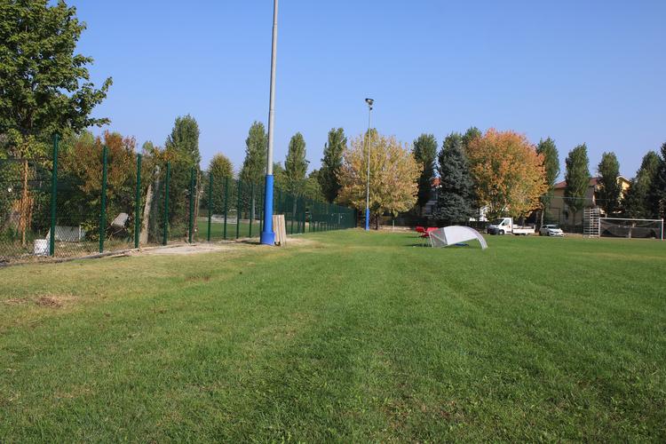 Rifacimento campo calcio a 11 della Ferrero di Alba