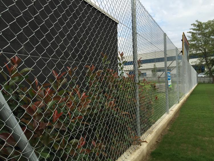 Recinzione perimetrale centro sportivo di Zidane