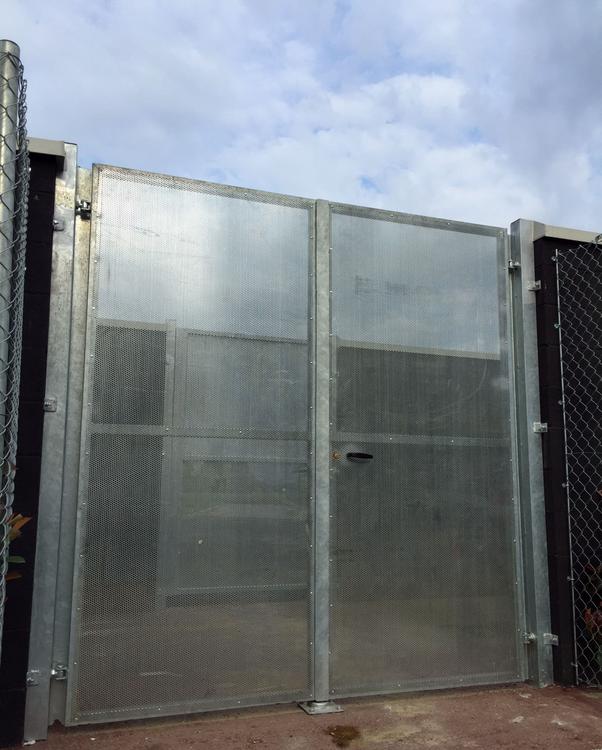 Recinzione perimetrale centro sportivo di Zidane