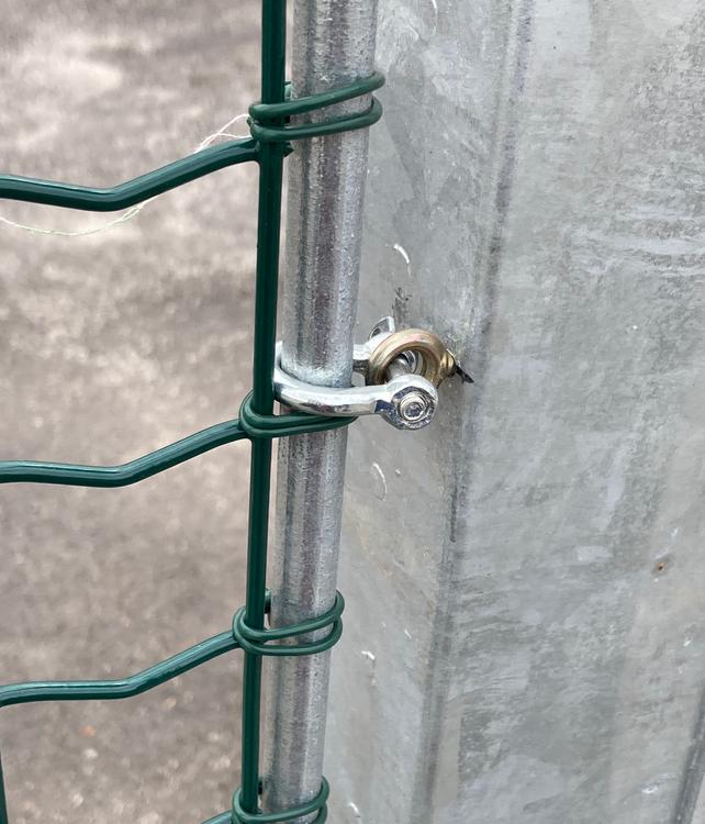 Recinzione robusta area rifornimento