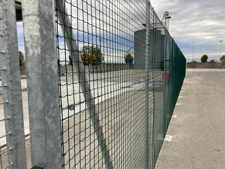 Recinzione robusta area rifornimento
