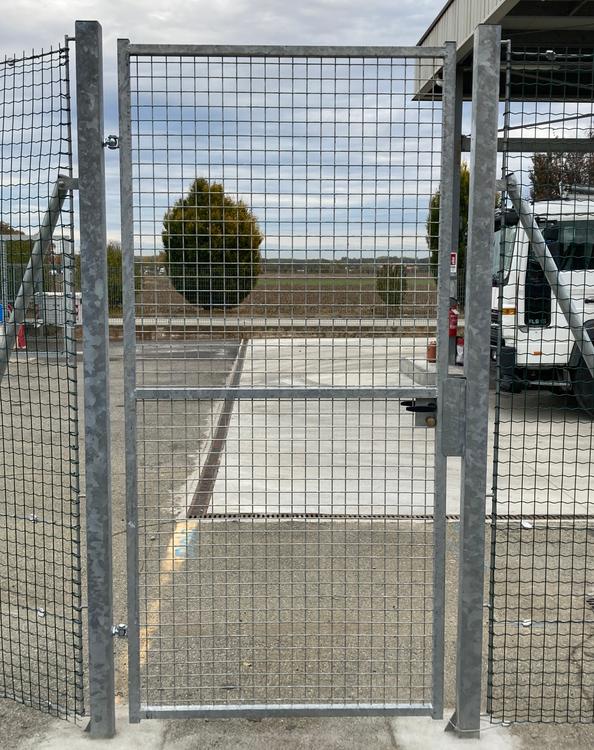 Recinzione robusta area rifornimento