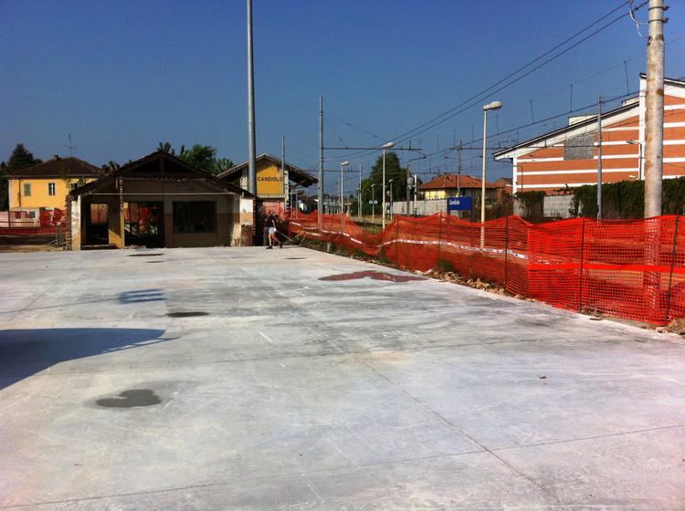 Recinzione sportiva con piega