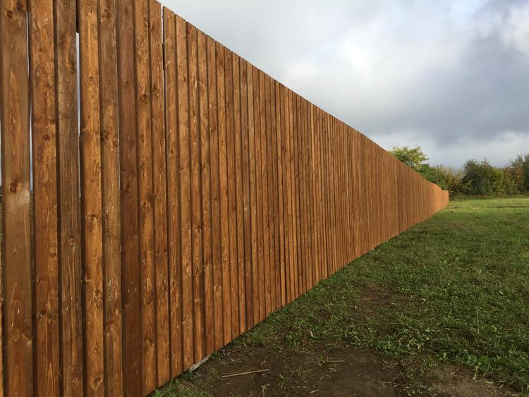 Una bella recinzione da cantiere in legno