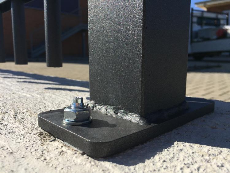 Recinzione e cancelli per Unieuro