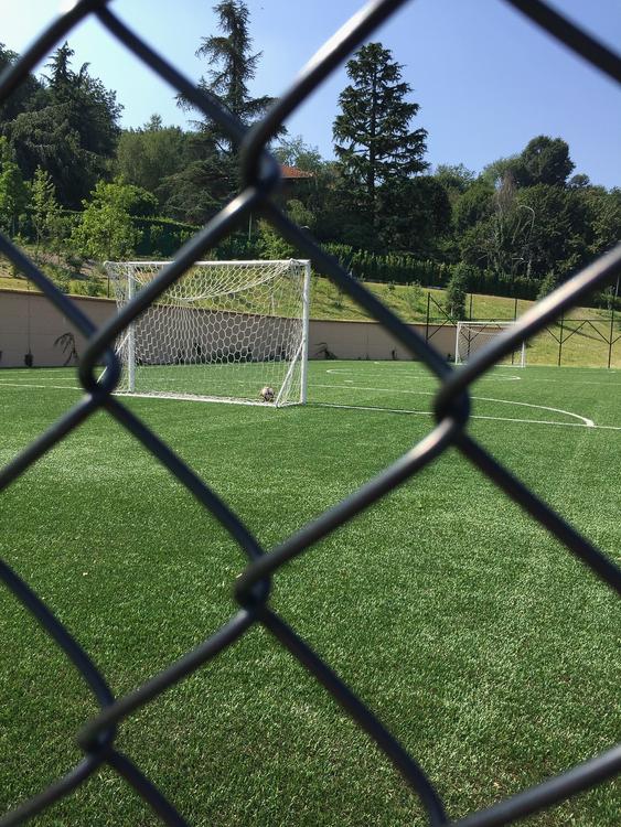 Prestigiosa villa di Torino: Campi sportivi