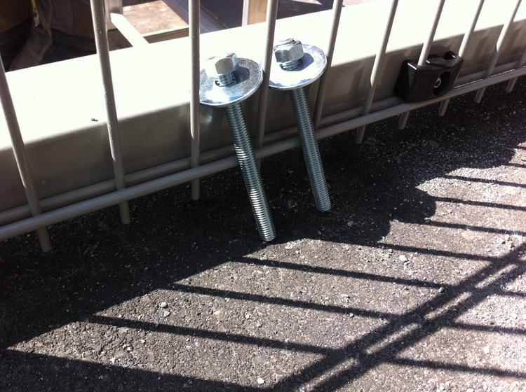 Parapetto a norma per cavalcavia