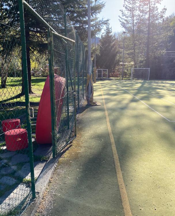 Un bel campo da calcetto in un bel luogo