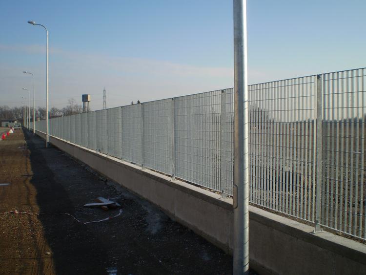 Recinzione in grigliato per sito industriale
