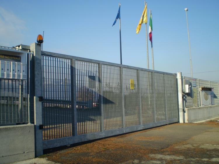 Recinzione in grigliato per sito industriale