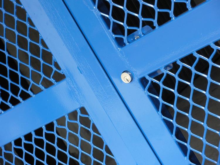 Cancello di ingresso garage