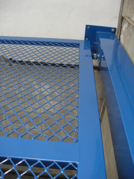 Cancello di ingresso garage