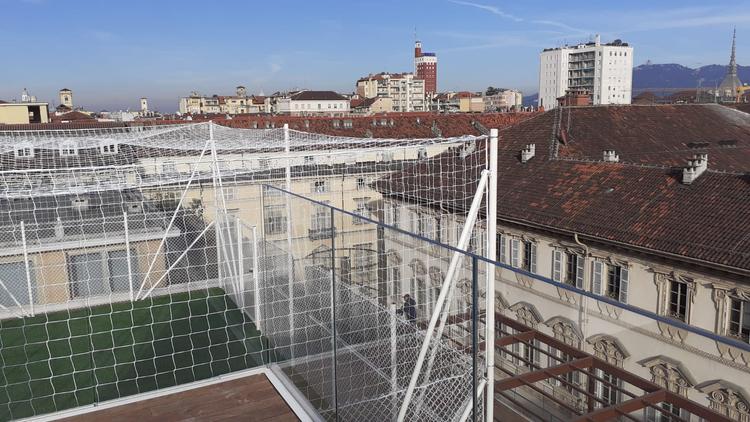 Campo da calcetto su terrazzo. Progetto Lascaris