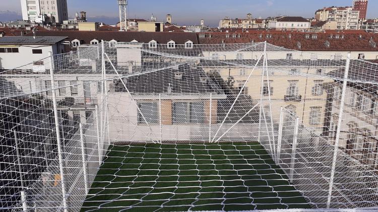 Campo da calcetto su terrazzo. Progetto Lascaris
