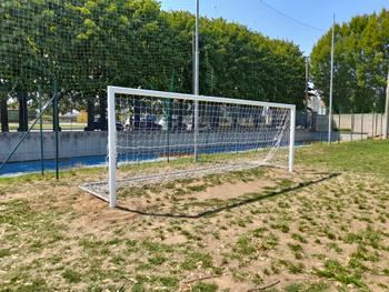 Nuove porte da calcio regolamentari