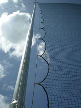 Pali rastremati o conici: Per recinzioni di impianti sportivi